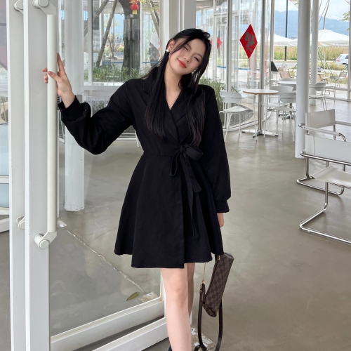 法式赫本风灯芯绒黑色长袖西装连衣裙秋冬高级感小众收腰短裙