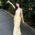 法式仙女气质海边度假长裙垂坠感黄色晕染印花v领吊带连衣裙女夏
