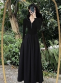 高级感黑色修身长袖连衣裙针织裙女秋季新款显瘦大摆裙V领收腰裙