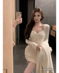 小香风针织连衣裙女秋冬纯欲性感包臀小妈短裙喇叭袖打底内搭裙子