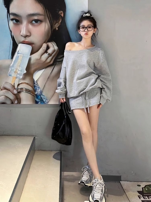 韩系氛围感穿搭2024新款早秋美式辣妹风卫衣女裤裙子上衣两件