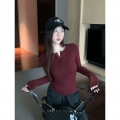 MR 已出货 辣妹V领修身正肩长袖T恤早秋气质休闲百搭显瘦上